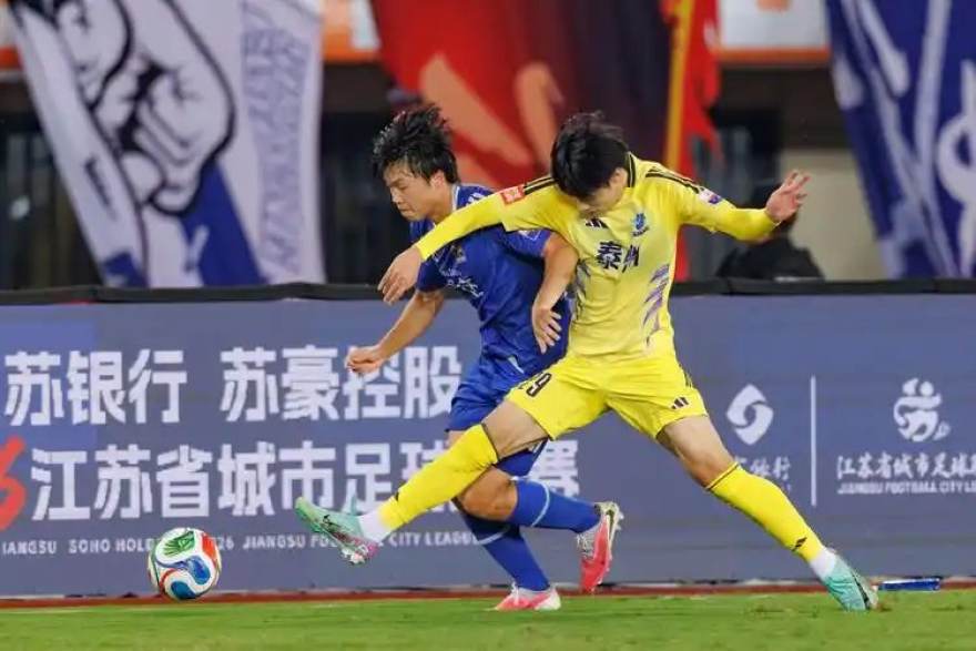 赛季中期阵容深度盘点：五支争冠梯队轮换厚度观察